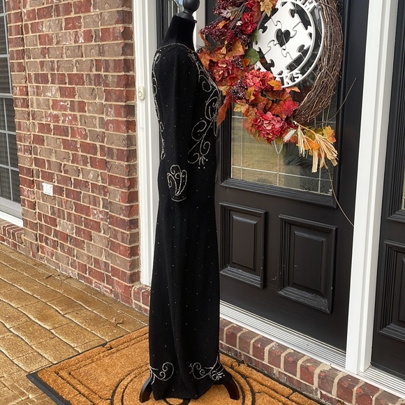 Gene Shelly Vintage 60’s Beaded/Wool gown - Picture 2 of 12